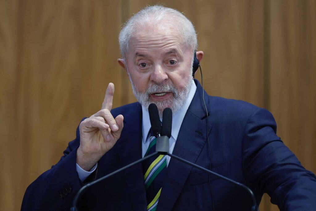 Chico e intelectuais pedem a Lula que rompa com Israel - 29/05/2024 - Mônica Bergamo