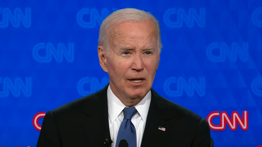 Biden diz que governo estava "um caos" quando assumiu