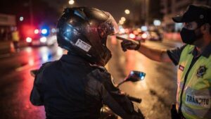 Usar capacete errado pode gerar multa e colocar sua vida em risco