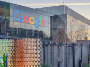 Google e Blackstone vão criar nova empresa de nuvem para IA