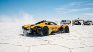 Hidrogênio a 563 km/h: a ousada aposta da JCB em energia limpa