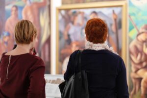 Visitar museus pode ajudar você a envelhecer mais devagar