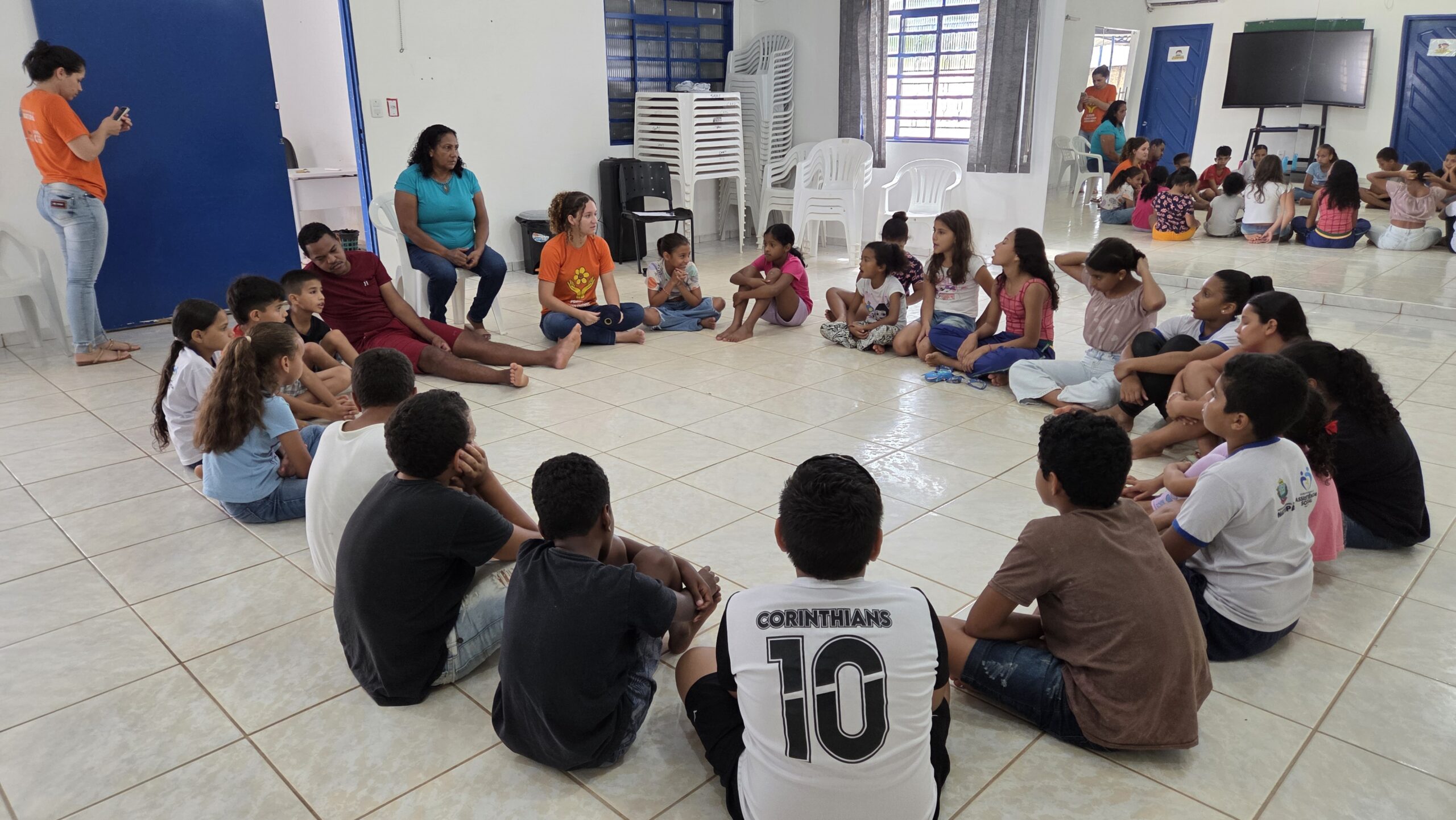 Diversas atividades são desenvolvidas com as crianças e adolescentes atendidos pelo SCFV/CRAS