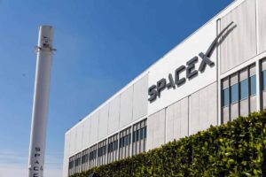 SpaceX pode faturar até R$ 2,6 trilhões por ano com IA, diz Musk