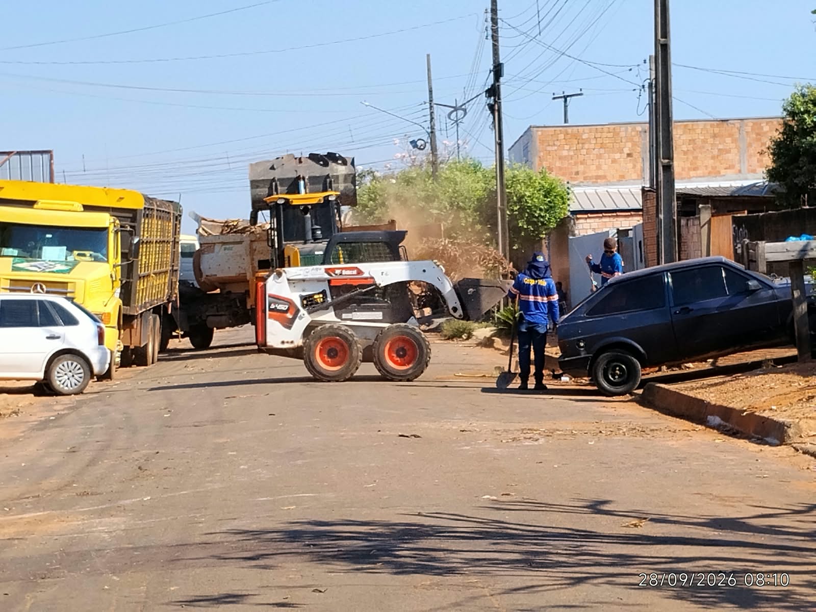 Projeto Meu Bairro Sem Dengue realiza ação de limpeza e recolhimento de entulhos no Cidade Alta, em Matupá
