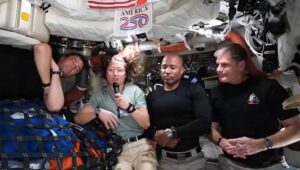 Artemis 2: comandante relata medo durante viagem à Lua